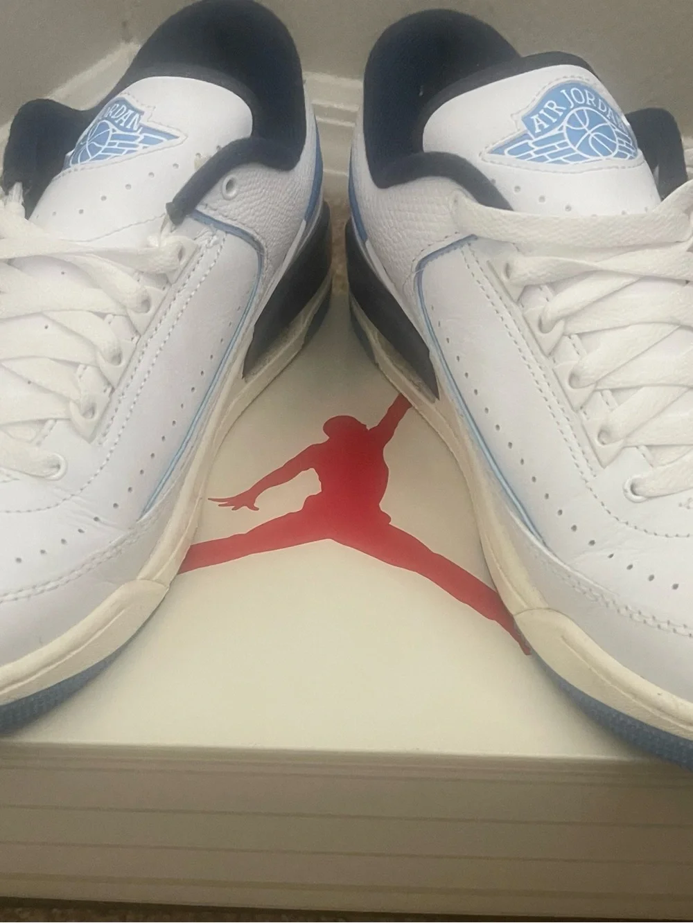 Jordan Men's Low-Top Sneakers in White and Light Blue